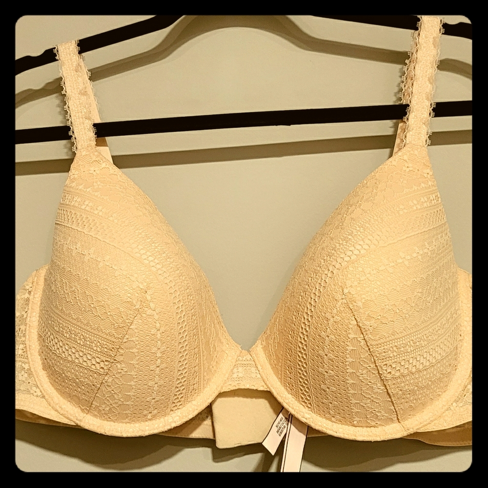 Victoria Secret Womens Lined Perfect Coverage Lace